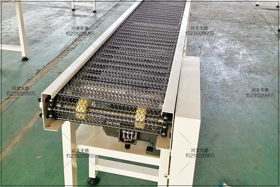 網(wǎng)帶輸送機
